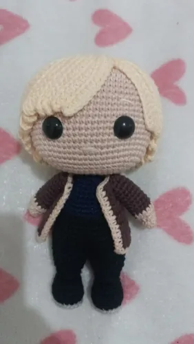 Amigurumi Leon Kennedy RE4