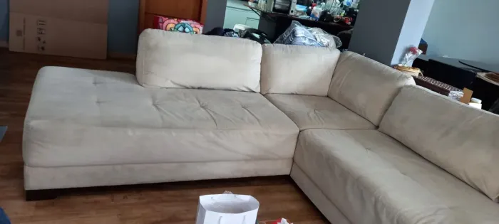 Sofa Sylvia Designer usado