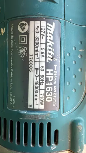 Máquina de furar makita