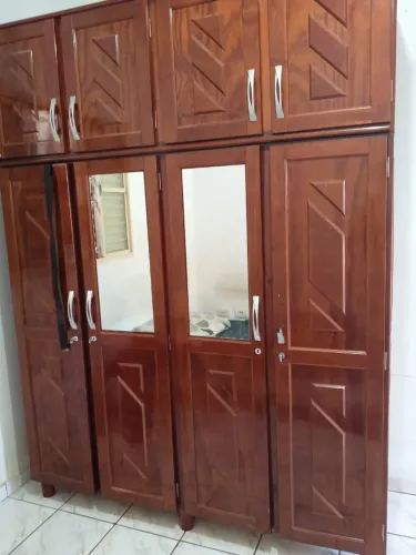 Guarda Roupa semi novo