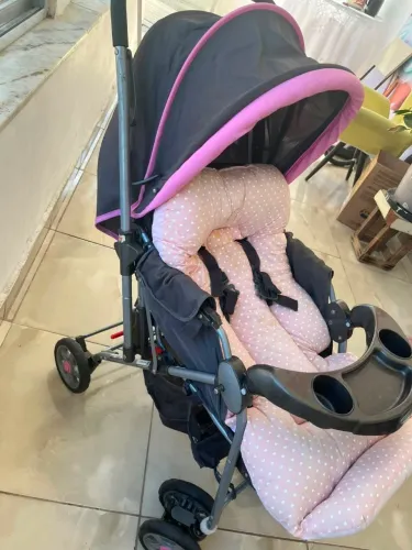Carrinho de bebê Cosco (Semi-novo)