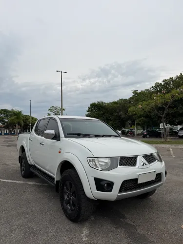 Mitsubishi L200 Triton HPE 3.2 CD TB Int.diesel AUT 2012