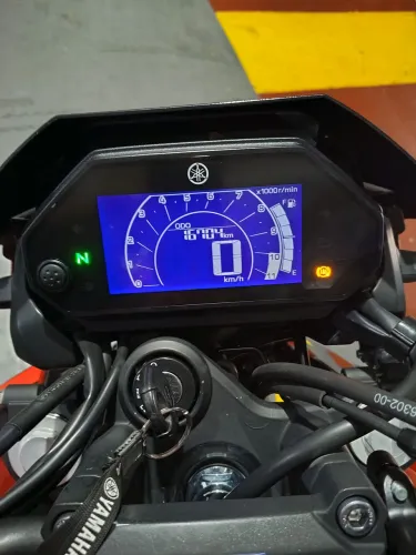 Vendo Moto FZ 25 