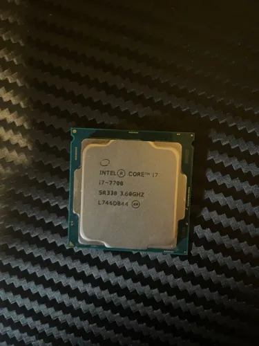intel core i7-700  3.6GHZ  L746d844