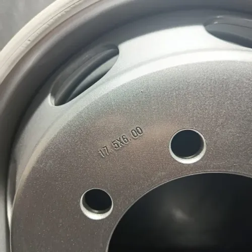 Roda de Aço Smart Parts 17.5x6.00 6 Furos 8569 W201