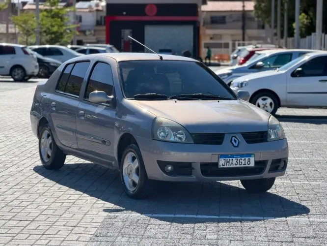 Renault Clio Sed. Privilège Hi-flex 1.6 16V 4P 2008