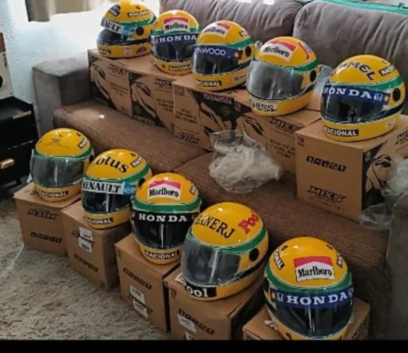 Capacete Senna