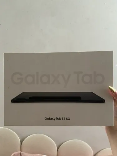 Samsung Galaxy Tab S8 5G 256GB + S Pen + Capa com Teclado