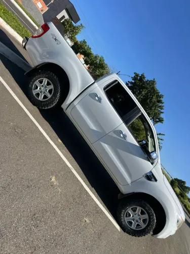 Ford Ranger XLT 2.5 16V 4X2 CD Flex 2013