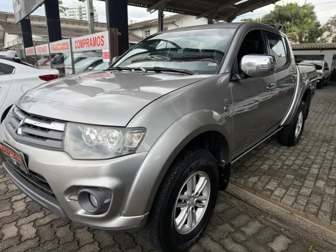 Mitsubishi L200 Triton HPE 3.5 CD V6 24V Flex Aut. 2015