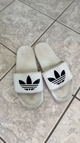 Chinelo Adidas - Size 40