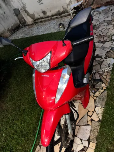Vendo Honda Biz Ano 2016 modelo 2017