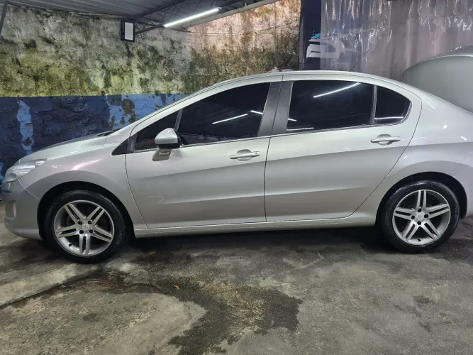 Peugeot 408 Sedan Griffe 1.6 Turbo 16V 4P Aut. 2013
