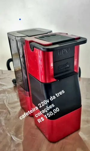 Cafeteira novinha três corações