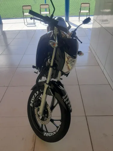 Titan 160
