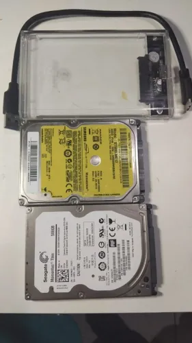 Vendo 2 HD's SATA de 500gb(Samsung e Seagate) + case para hd externo