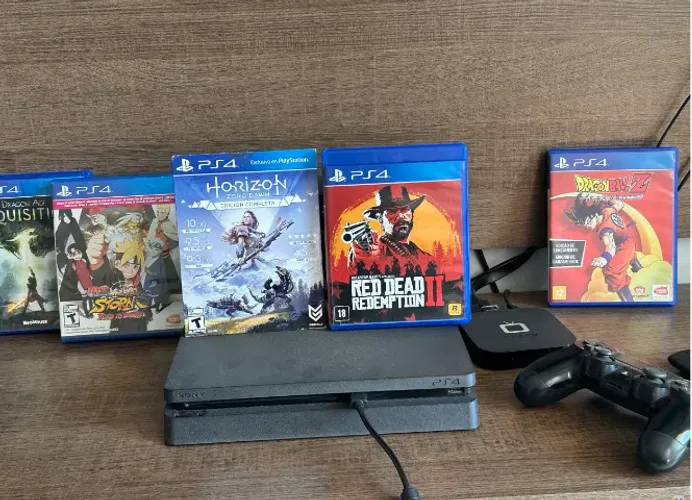PS4 Slim 1TB Completo + 2 Controles + 5 Jogos Físicos e Jogos Digitais