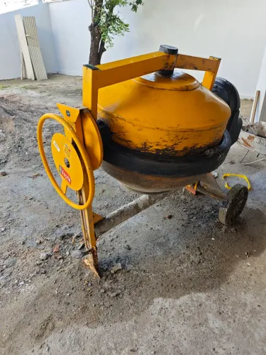 Betoneira 400 Litros