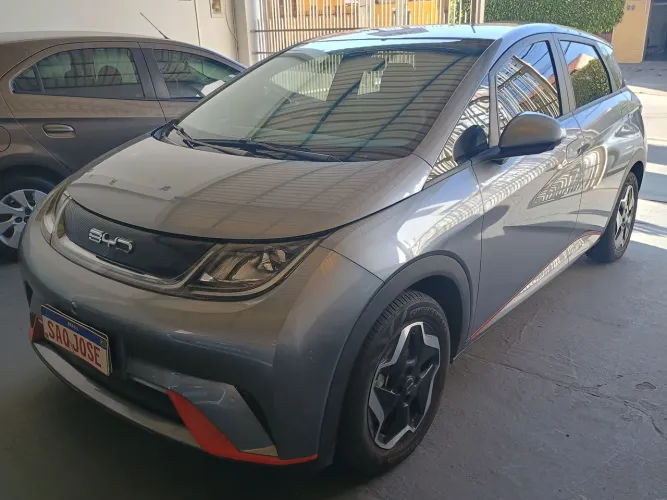 BYD Dolphin EV (Elétrico) 2024