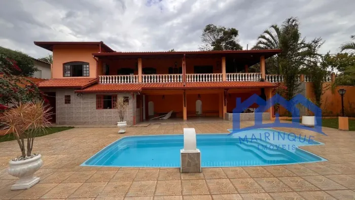 Chácara com 3 Quartos e 3 banheiros à Venda, 1.000 m² por R$ 1.100.000 Cód. ch1690