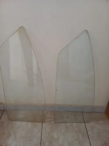 Vidros laterais traseiros TL 1970