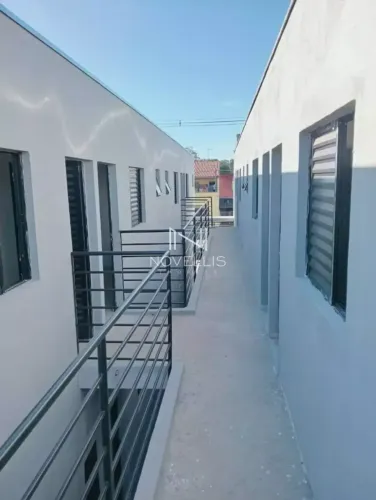 Imóvel para aluguel tem 35 metros quadrados com 1 quarto em Jardim Emília - Jacareí - SP