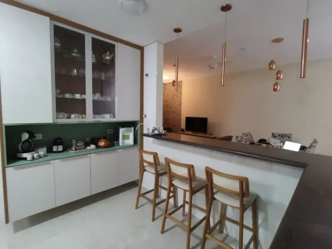 Casa de Alto Padrão à Venda | 3 Quartos + Escritório + Área Gourmet + Quintal Grande | Opo