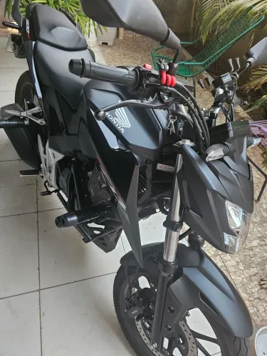 HONDA CB300F TWISTER CBS 2025 - ÚNICO DONO