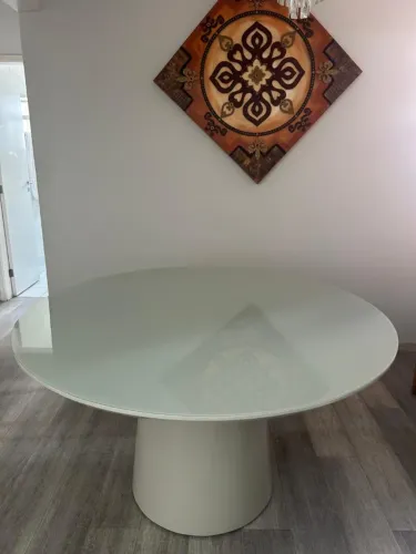 MESA REDONDA DE JANTAR