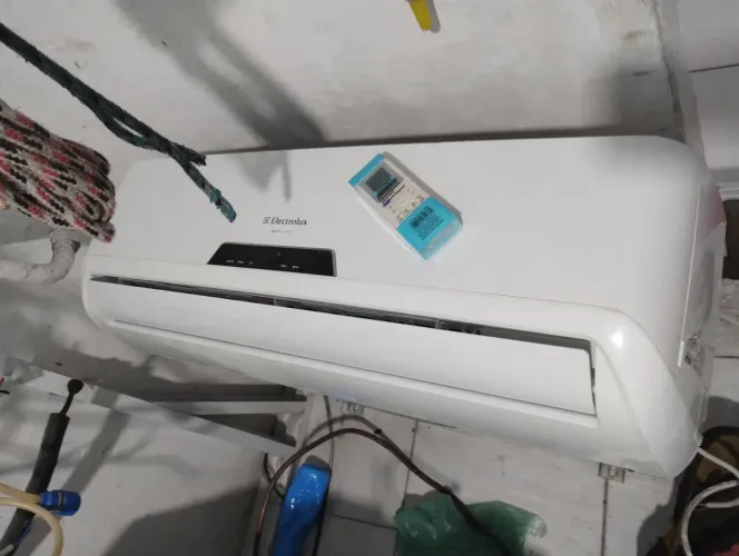 Ar condicionado no ponto de instalar