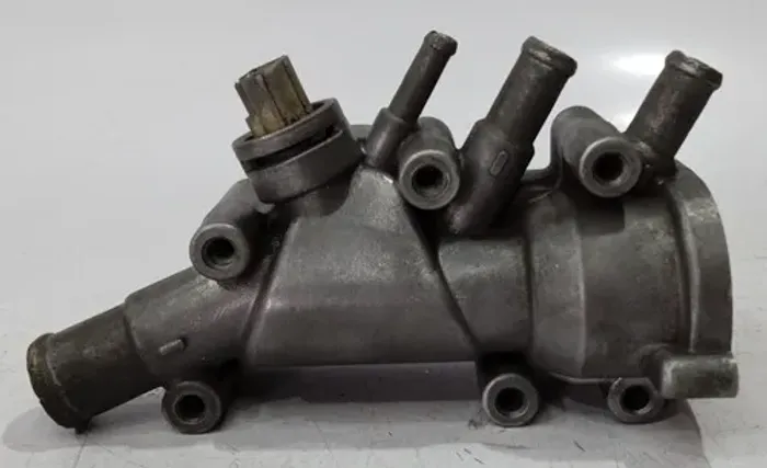 Carcaça Válvula Termostática Ford Focus 1.6 2001- 2008