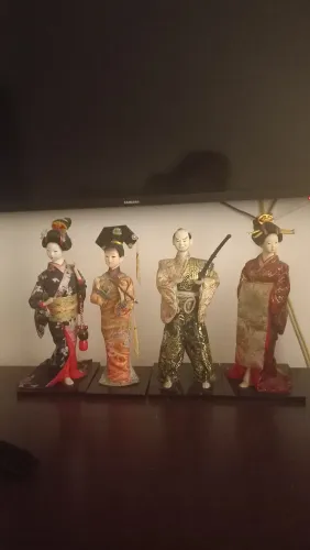Para quem gosta,lindas Gueixas, com precinho muito bom.