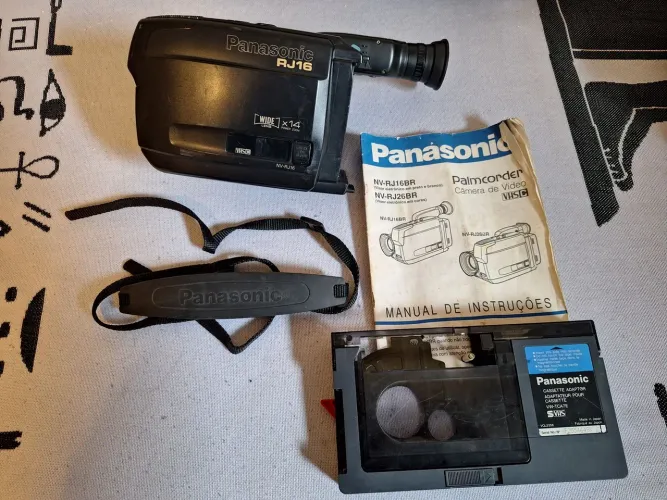 Filmadora Panasonic RJ16 + fita adaptadora VHS-C ambas com defeito 
