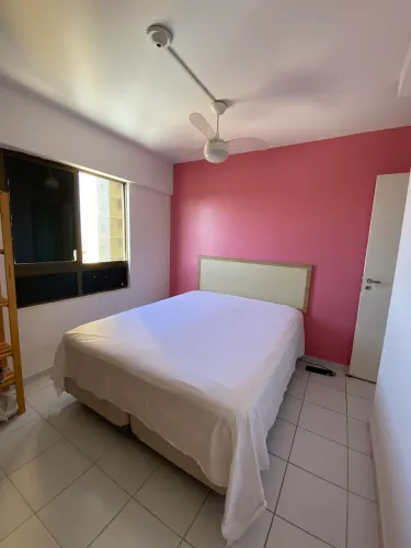 Cabeceira queen com telinha