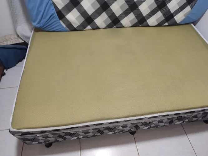 Cama box com colchão