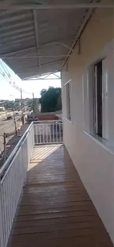 Alugo sobrado