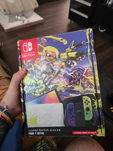 Nintendo switch OLED edição especial splatoon + grip + película aplicada