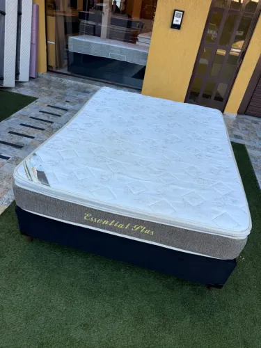 Cama box Casal com colchão de casal