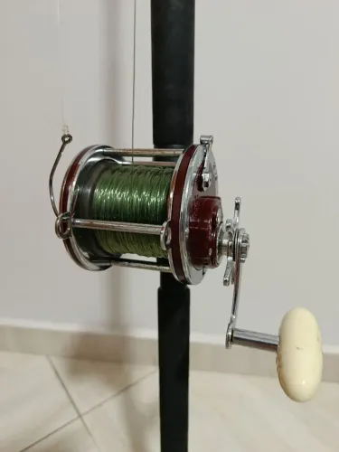 Carretilha vara pesca Penn Senator