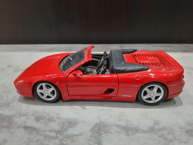 Miniatura Ferrari F355 Conversivel- Escala 1:24