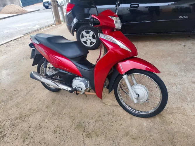 Vende-se honda biz 110i zera
