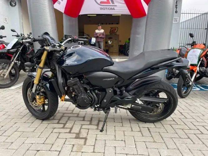 HORNET 2011 ZERADA