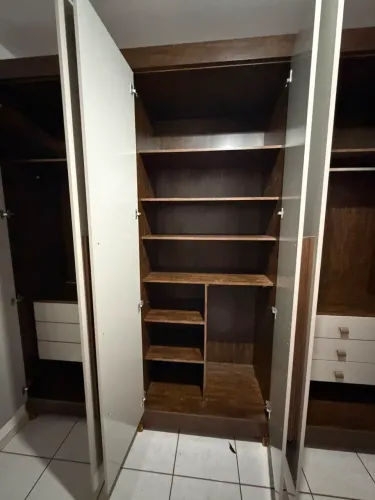 Guarda roupa