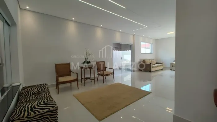 Casa com 03 dormitórios, no condomínio Parque São Bento em Limeira/SP.