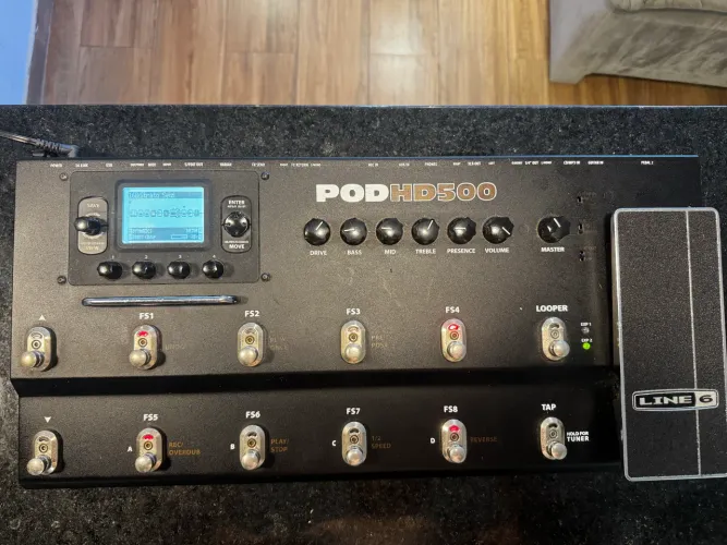 Line 6 POD HD500 + Case | Excelente Estado | Pronta para Palco e Estúdio