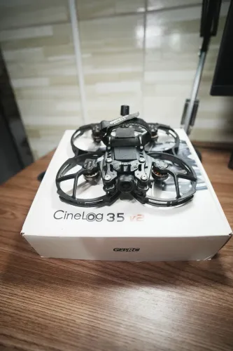 Drone fpv Cinelog 35 V2 com DJI O3 GPS