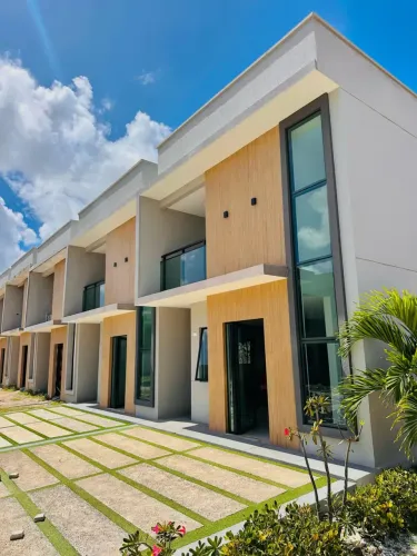 Venda de Dúplex de Alto Padrão em Condomínio Fechado no Eusébio - Mais informações