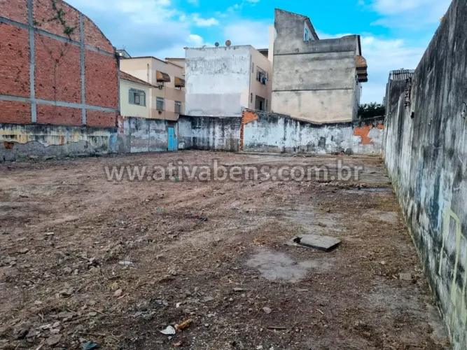 Terreno 10×40 na Penha Avenida Brasil ideal para Galpão (Duas unidades disponíveis)