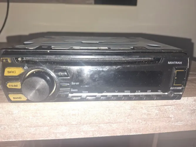 Vendo rádio pioneer DEH -x 1780 UB