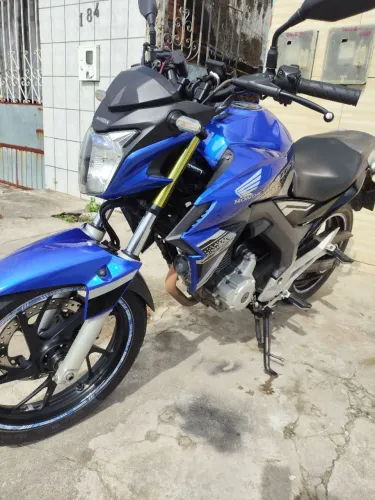 Twister 2021 pra venda